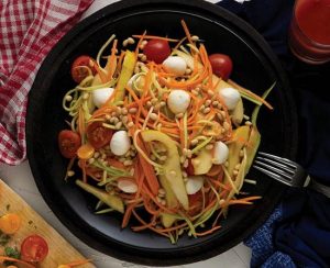 Партия еды овощная паста