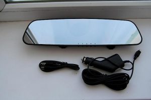 car-dvr-mirror-komplektaciya